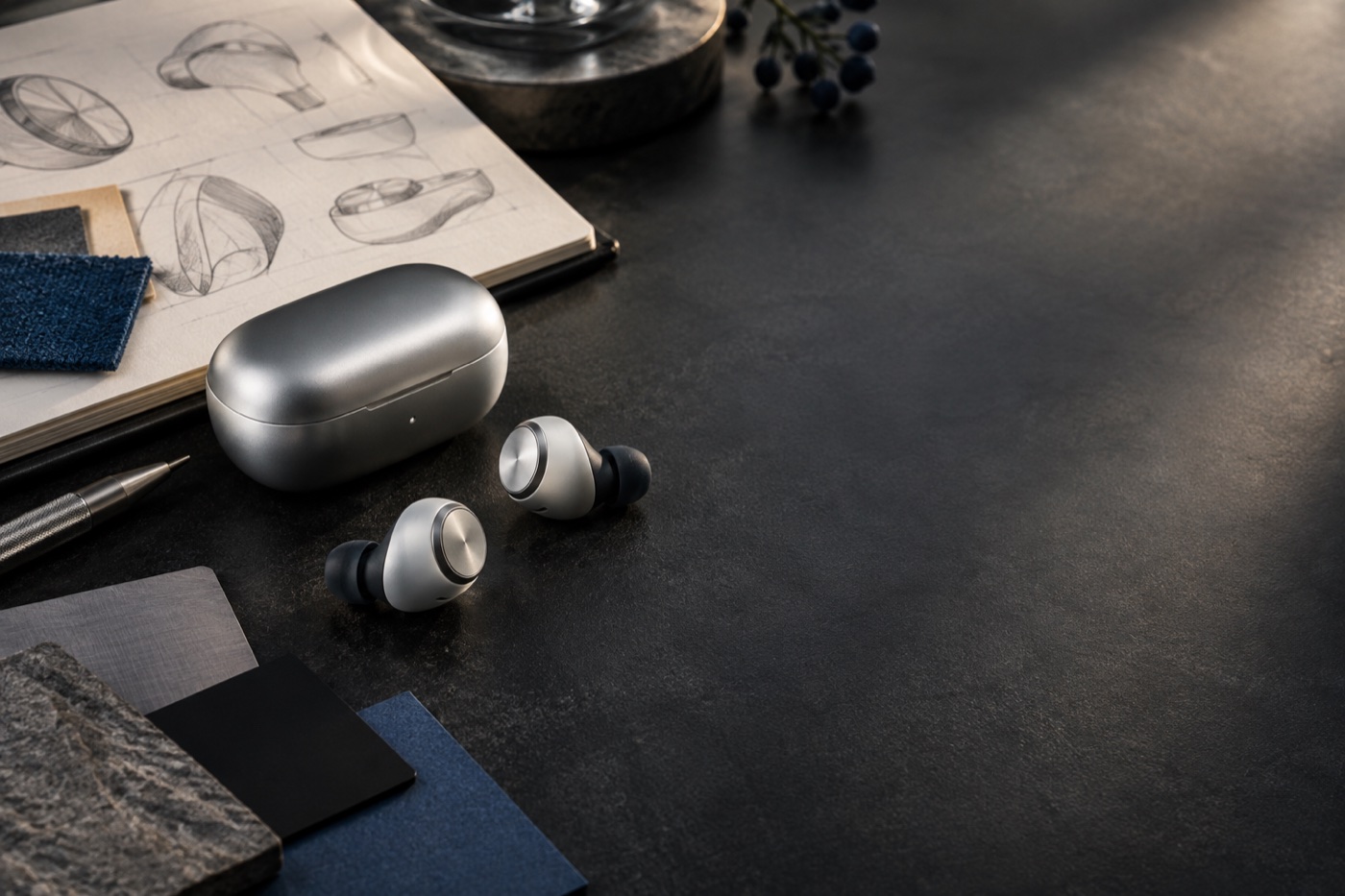 QOMILAX product design notes and materials